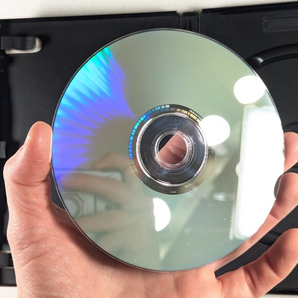 Vin Diesel Pitch Black / the Chronicles of Riddick DVD Unrated Directors cut - Picture 5 of 5